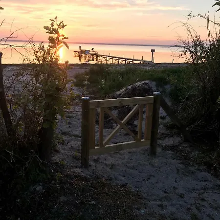 Emmerbolle Strand Camping 4*